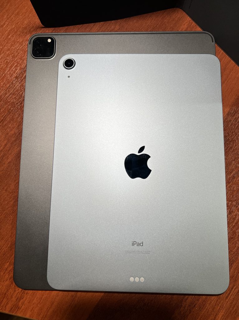 1User Вопрос Apple iPad mini 6 или Apple iPad Pro 12.9 6го поколения.